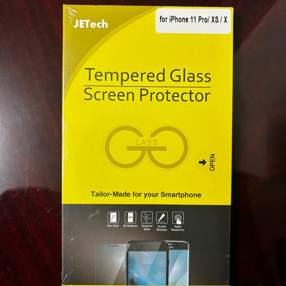 iPhone X/XS/11 Pro Tempered Glass Screen Protector - Picture 1 of 3